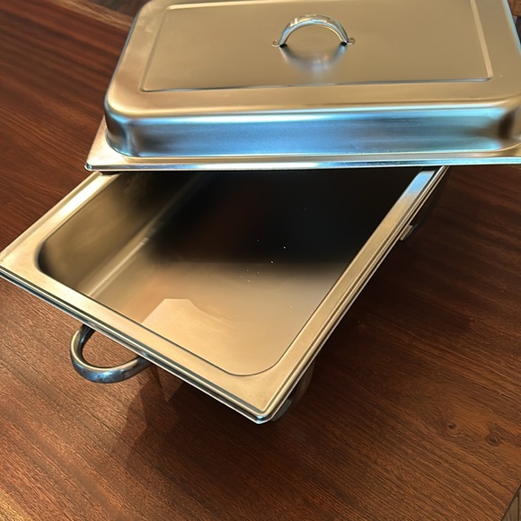 Stainless Steel Chafing Dish - Picture 2 of 9